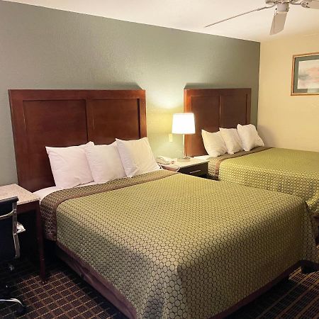 Great Western Inn&Suites Carlsbad Exterior foto