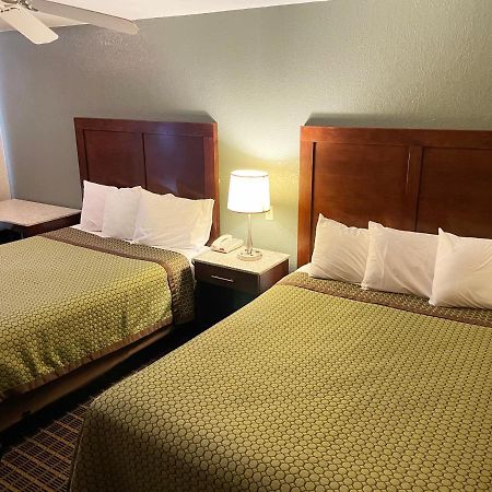 Great Western Inn&Suites Carlsbad Exterior foto