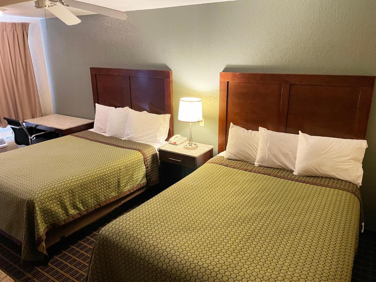 Great Western Inn&Suites Carlsbad Exterior foto